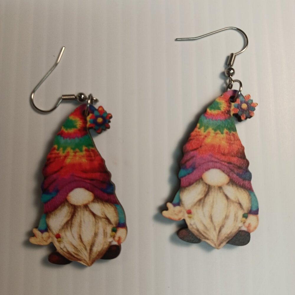 NWT Christmas Earrings MIX N MATCH Faceless Gnomes Santas Hats Trees Holiday Bow